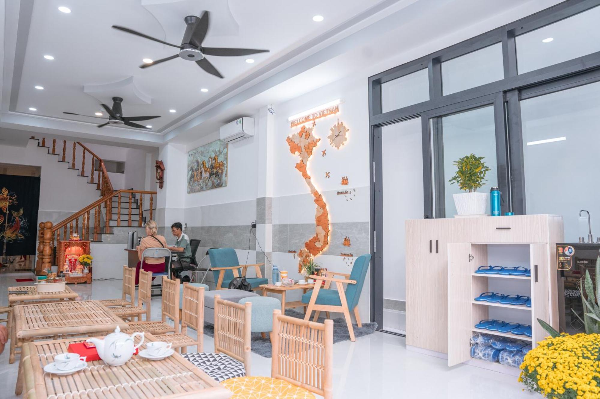 Aloha Saigon Premium Hostel By Local Travel Experts - Newly Opened, Less-Touristy Location, Spacious Rooms, Glass Shower Bathroom, Free Breakfast & Walking Tour Хошимін Екстер'єр фото