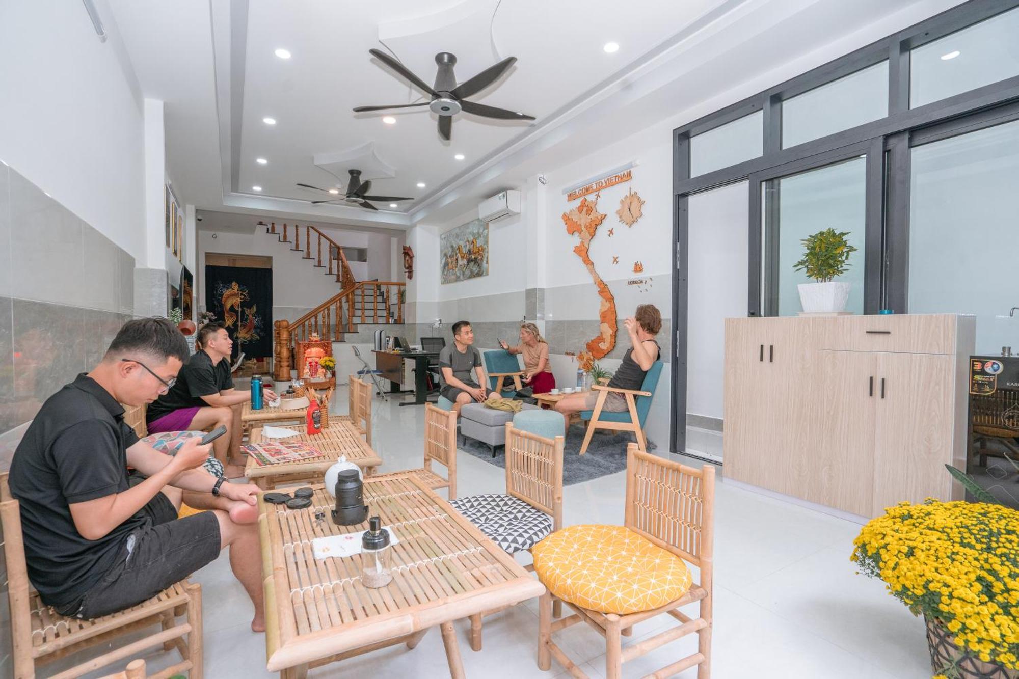 Aloha Saigon Premium Hostel By Local Travel Experts - Newly Opened, Less-Touristy Location, Spacious Rooms, Glass Shower Bathroom, Free Breakfast & Walking Tour Хошимін Екстер'єр фото