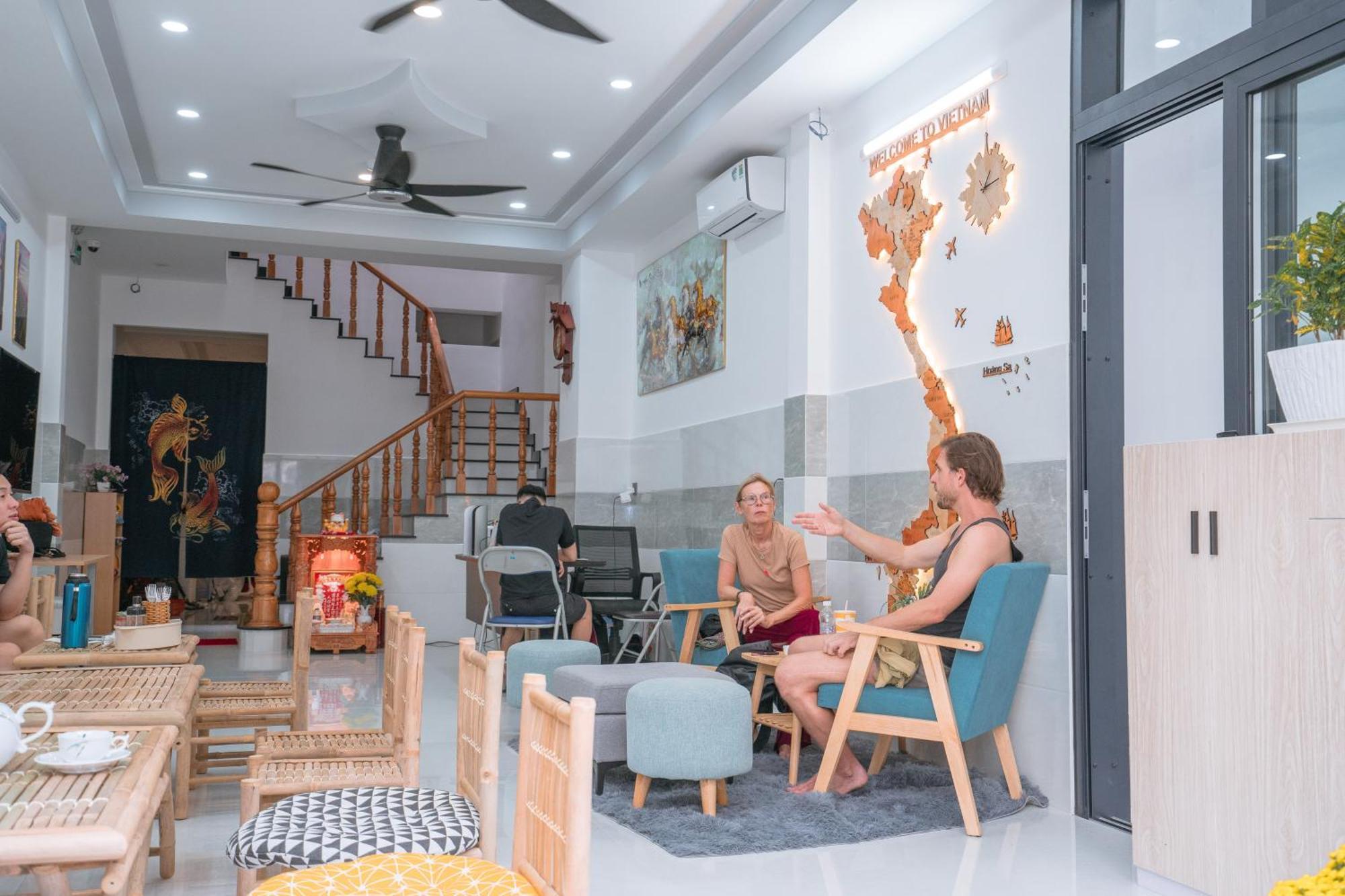Aloha Saigon Premium Hostel By Local Travel Experts - Newly Opened, Less-Touristy Location, Spacious Rooms, Glass Shower Bathroom, Free Breakfast & Walking Tour Хошимін Екстер'єр фото